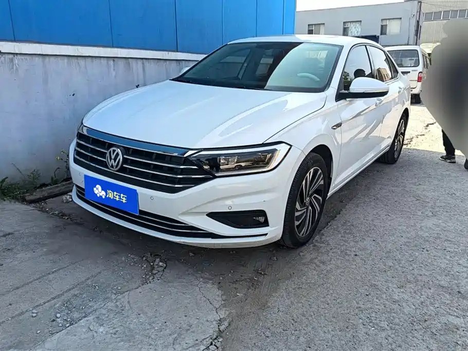 VOLKSWAGEN SAGITAR 2019