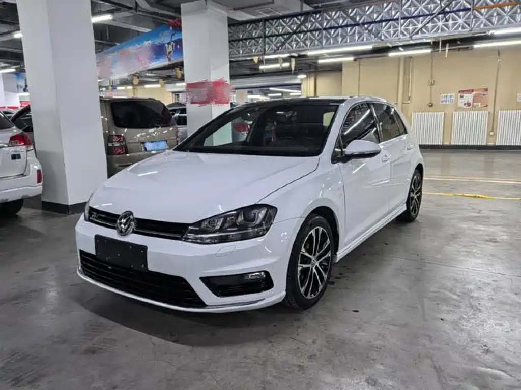 VOLKSWAGEN GOLF 2017