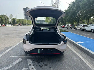 Заказать XPENG MOTORS MONA M03