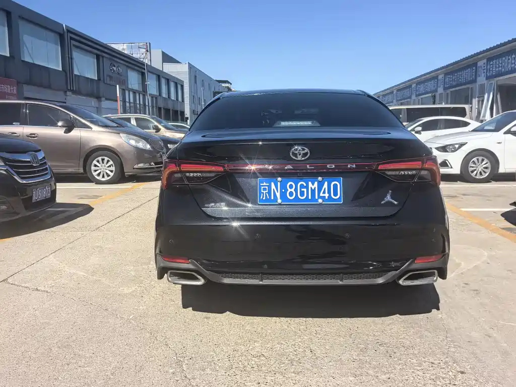 TOYOTA AVALON 2019