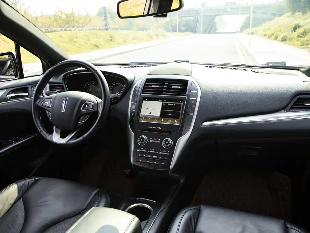LINCOLN MKC 2018