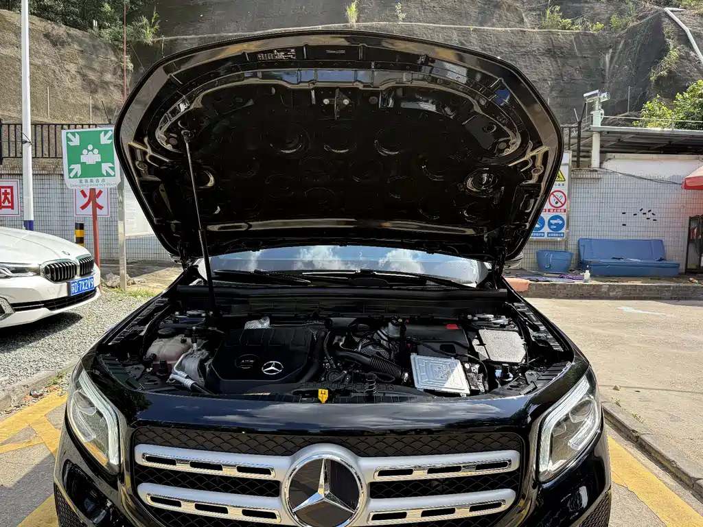 MERCEDES BENZ GLB 2021
