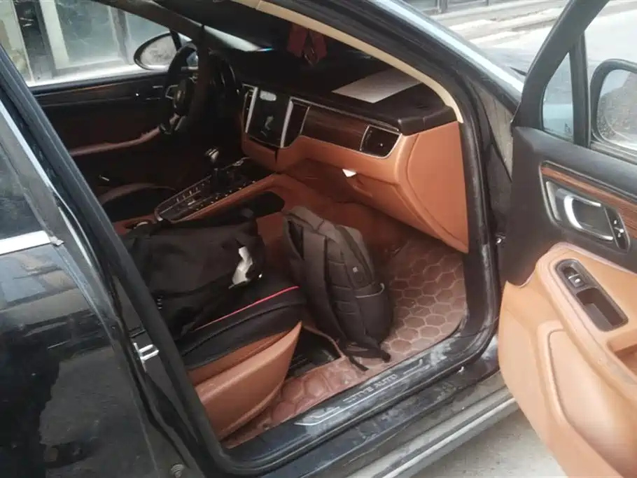 ZOTYE SR9 2017