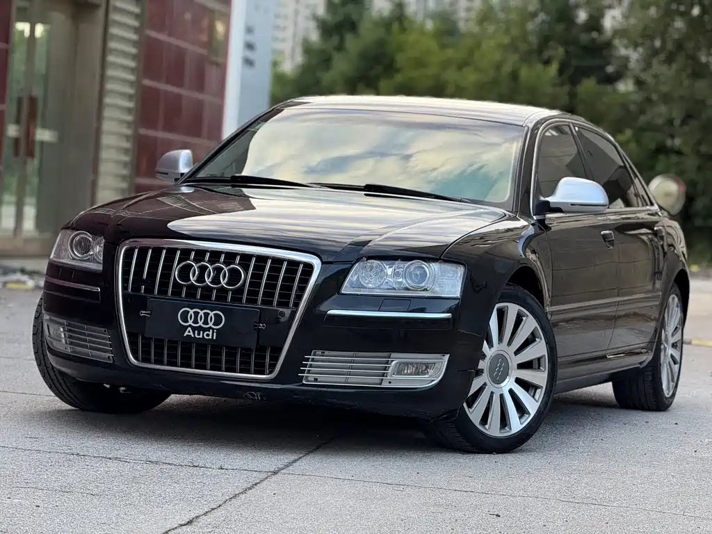 AUDI A8 2010