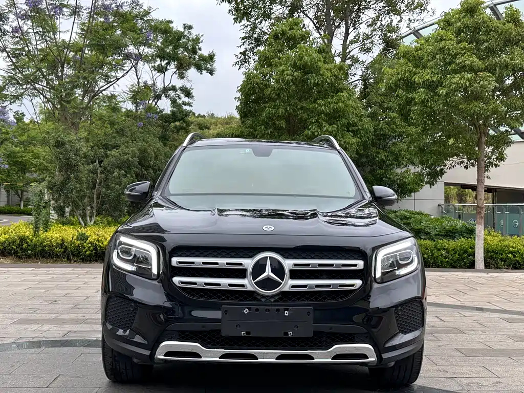 MERCEDES BENZ GLB 2021