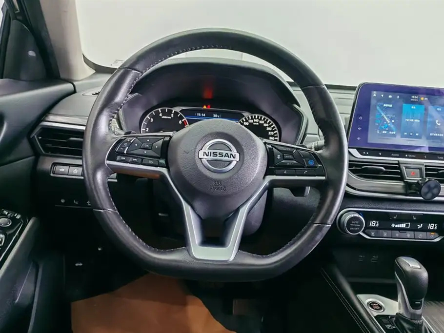 NISSAN TEANA 2021