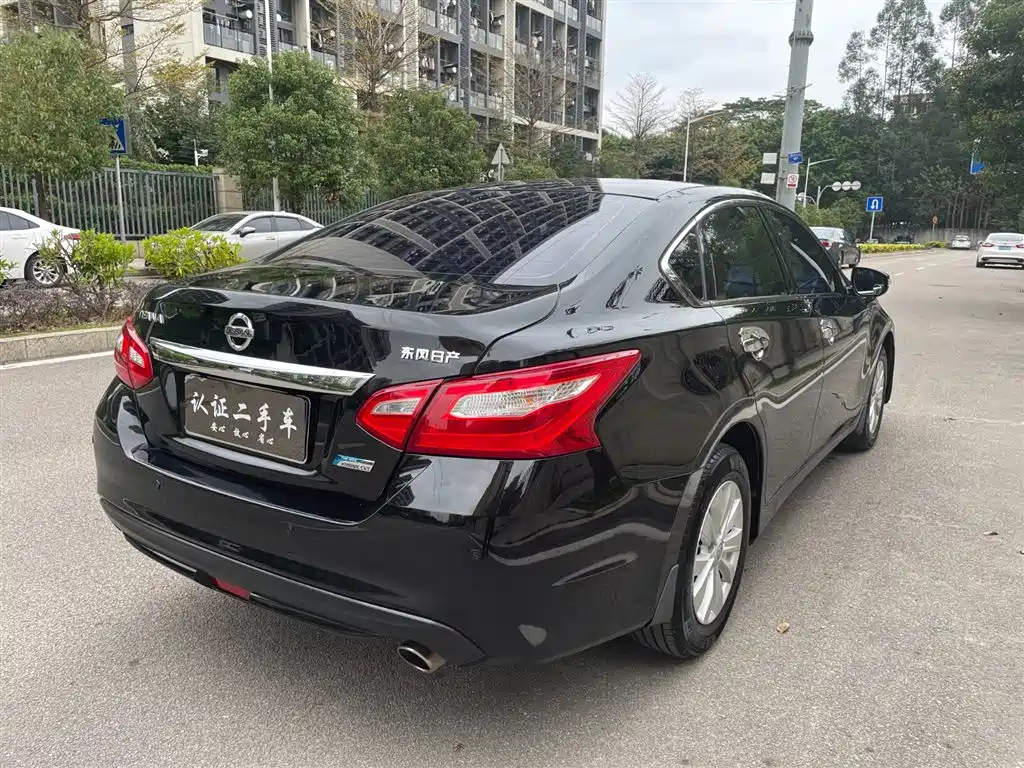 NISSAN TEANA 2018