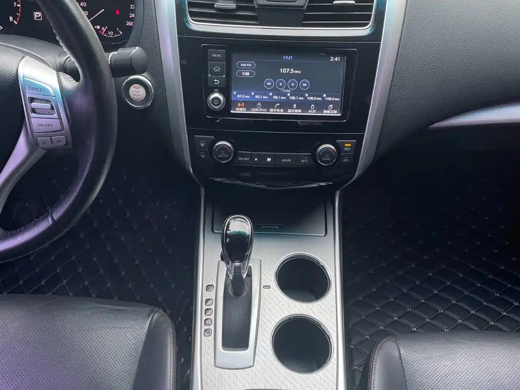 NISSAN TEANA 2018