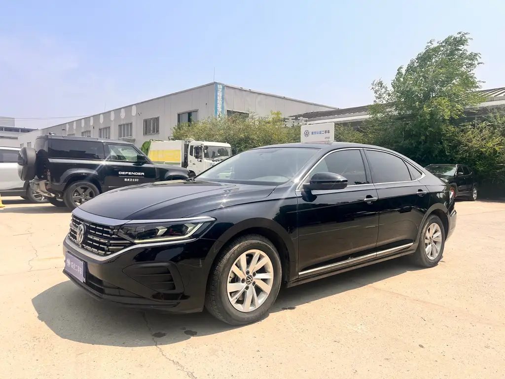 VOLKSWAGEN PASSAT 2022