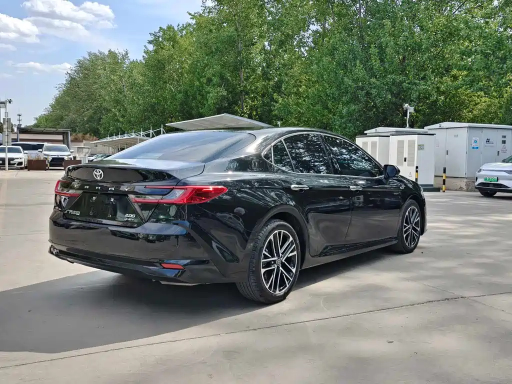 TOYOTA CAMRY 2024
