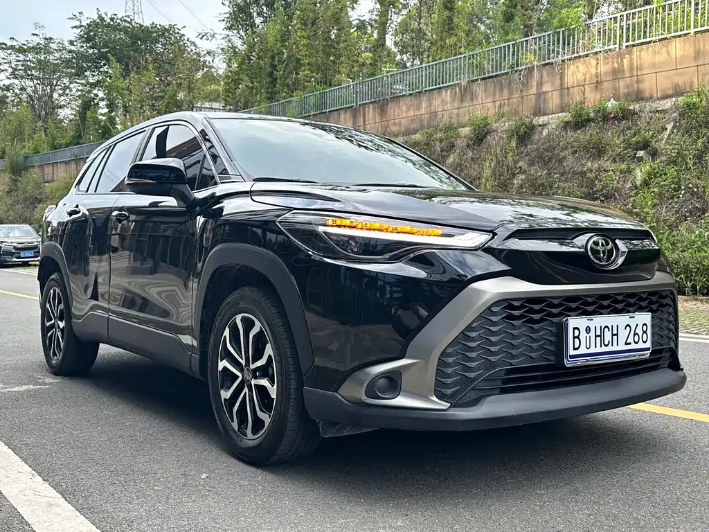 TOYOTA FRONTLANDER 2024