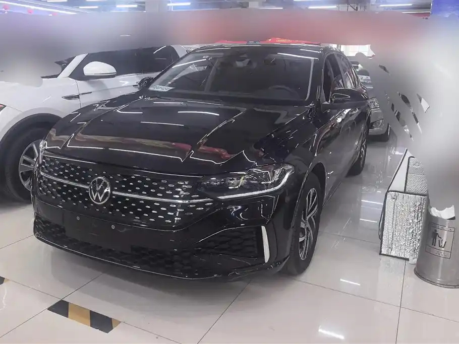 VOLKSWAGEN LAVIDA 2024