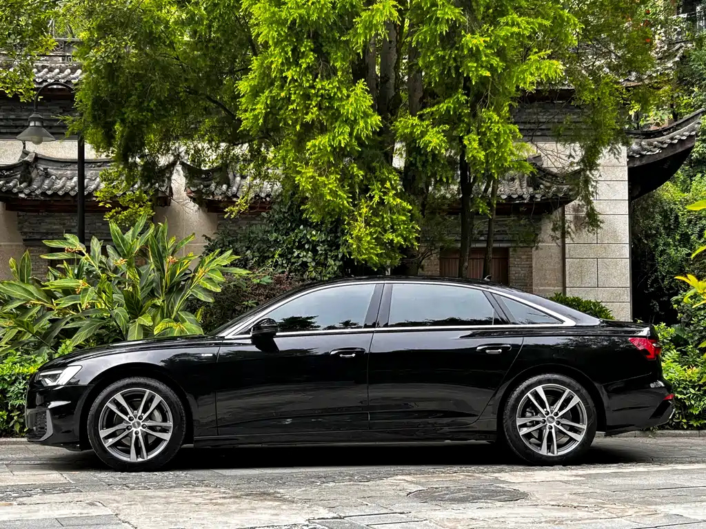 AUDI A6L 2021