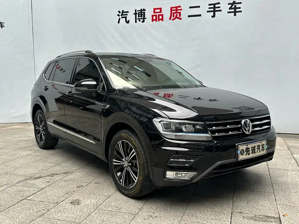 VOLKSWAGEN TIGUAN L 2020