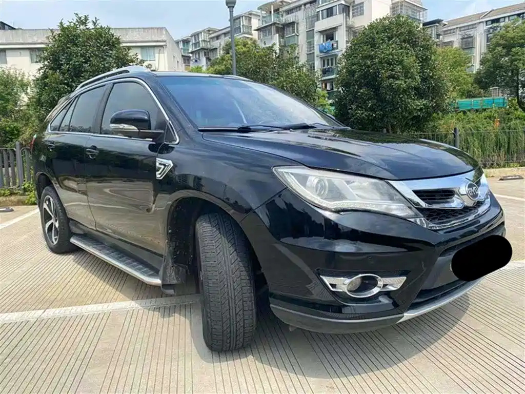 BYD S7 2015