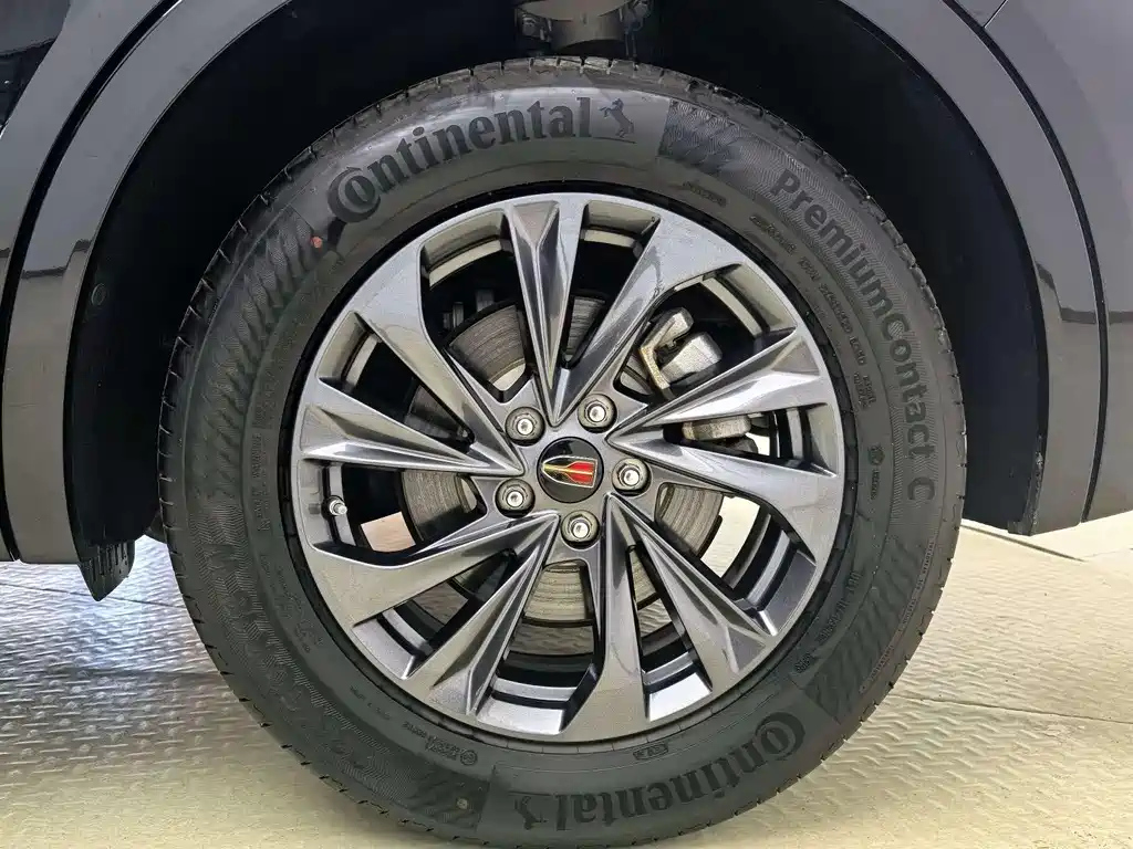 HONGQI HS5 2023