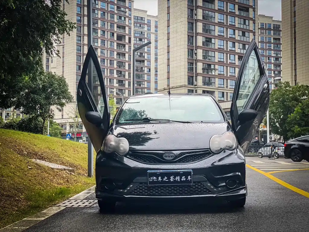 BYD F0 2015