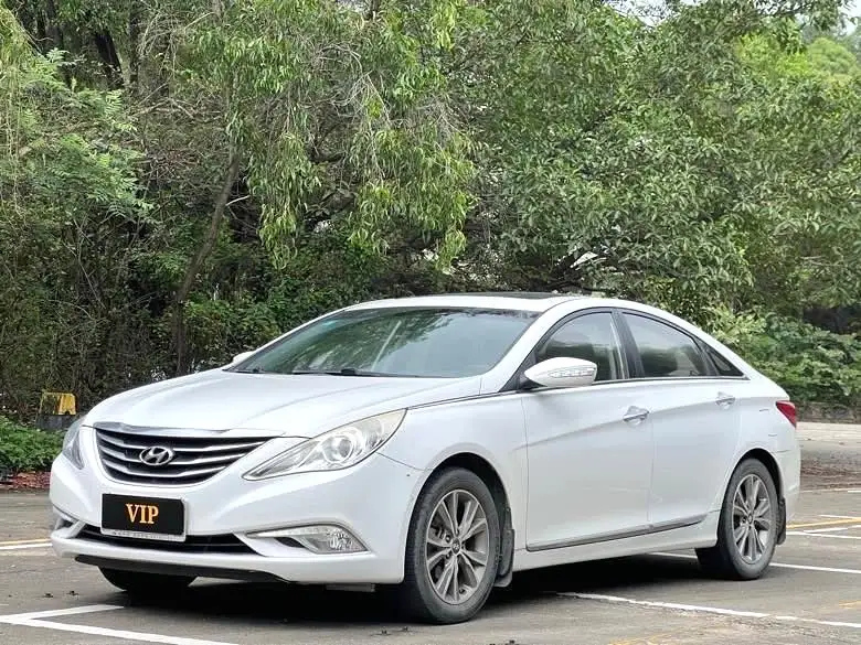 HYUNDAI SONATA 2013