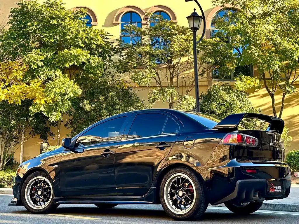 MITSUBISHI LANCER EX 2012