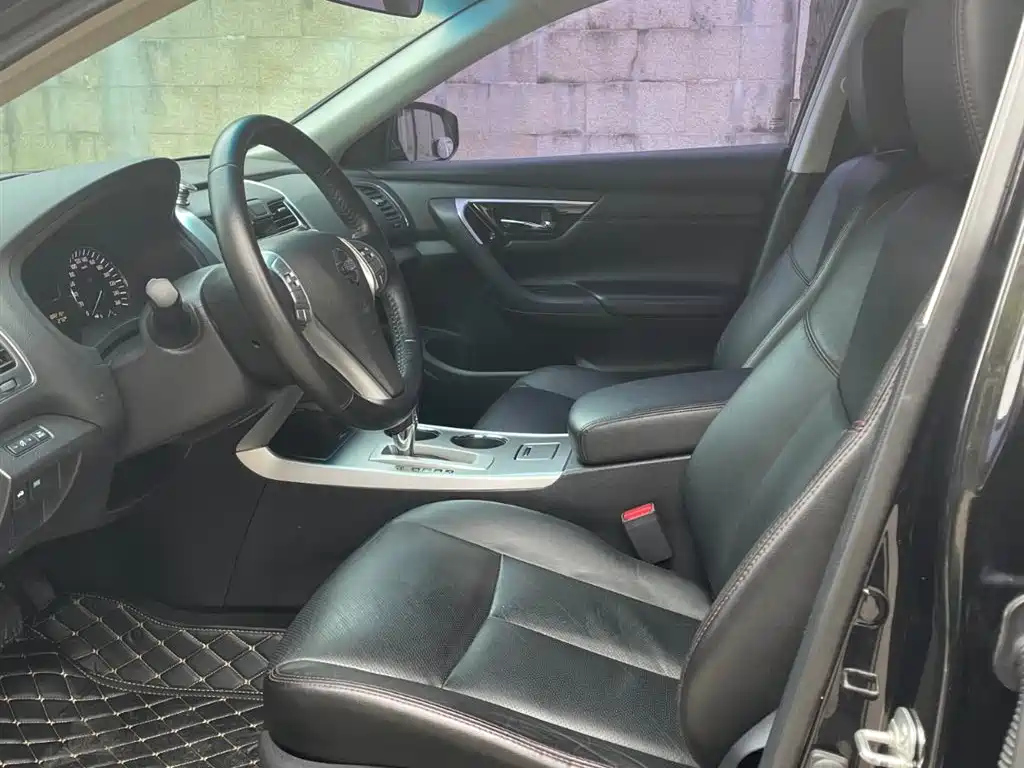 NISSAN TEANA 2018