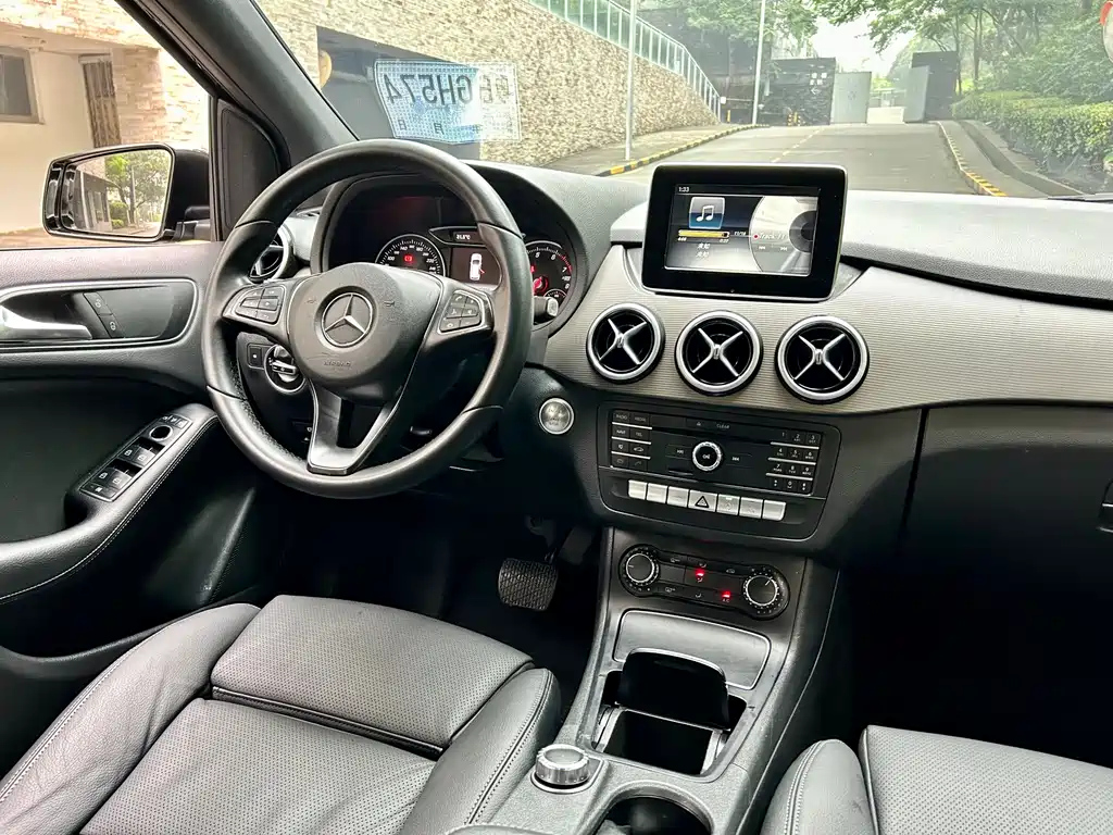MERCEDES BENZ B-CLASS 2017