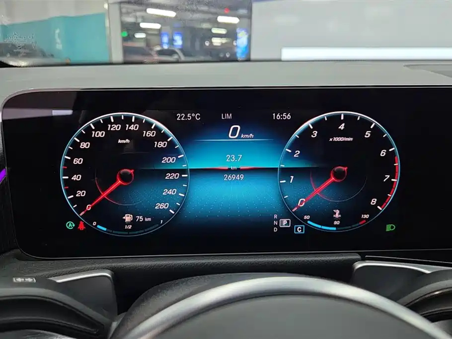 MERCEDES BENZ GLB 2022
