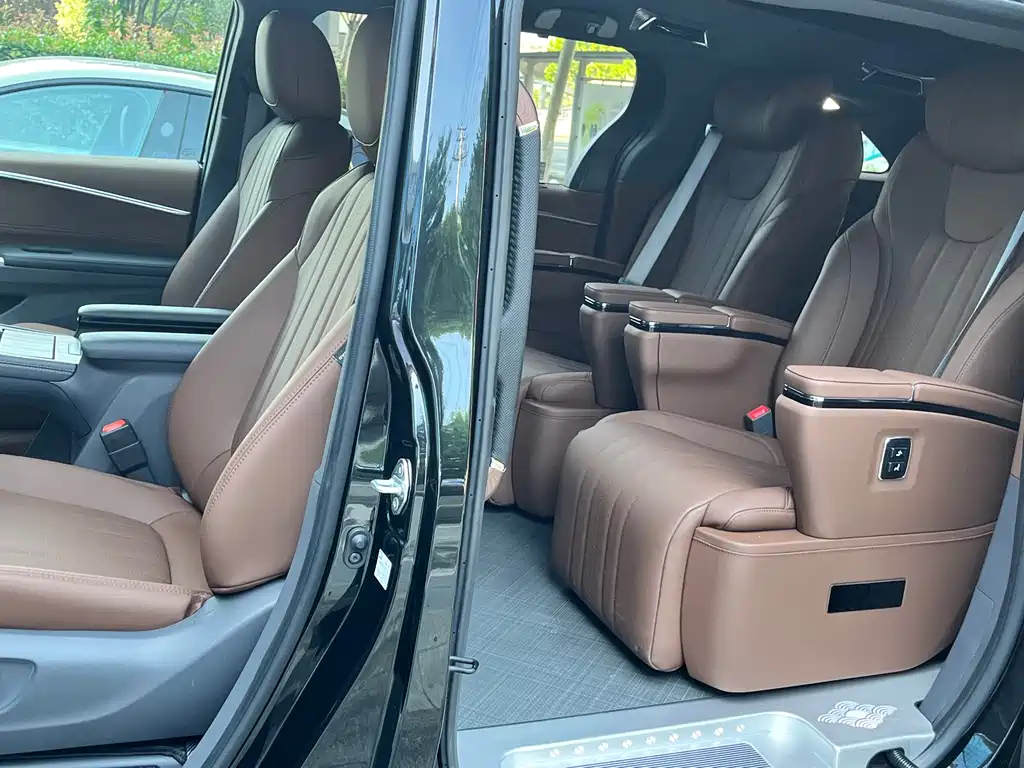 TOYOTA SIENNA SIENNA 2024