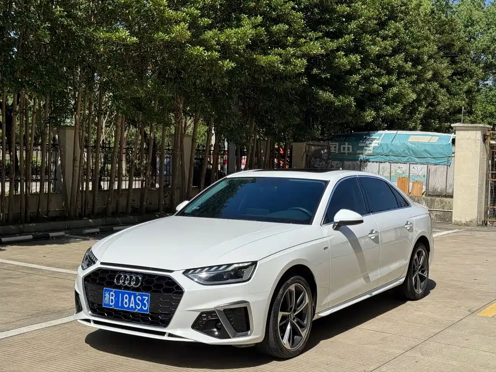 AUDI A4L 2022