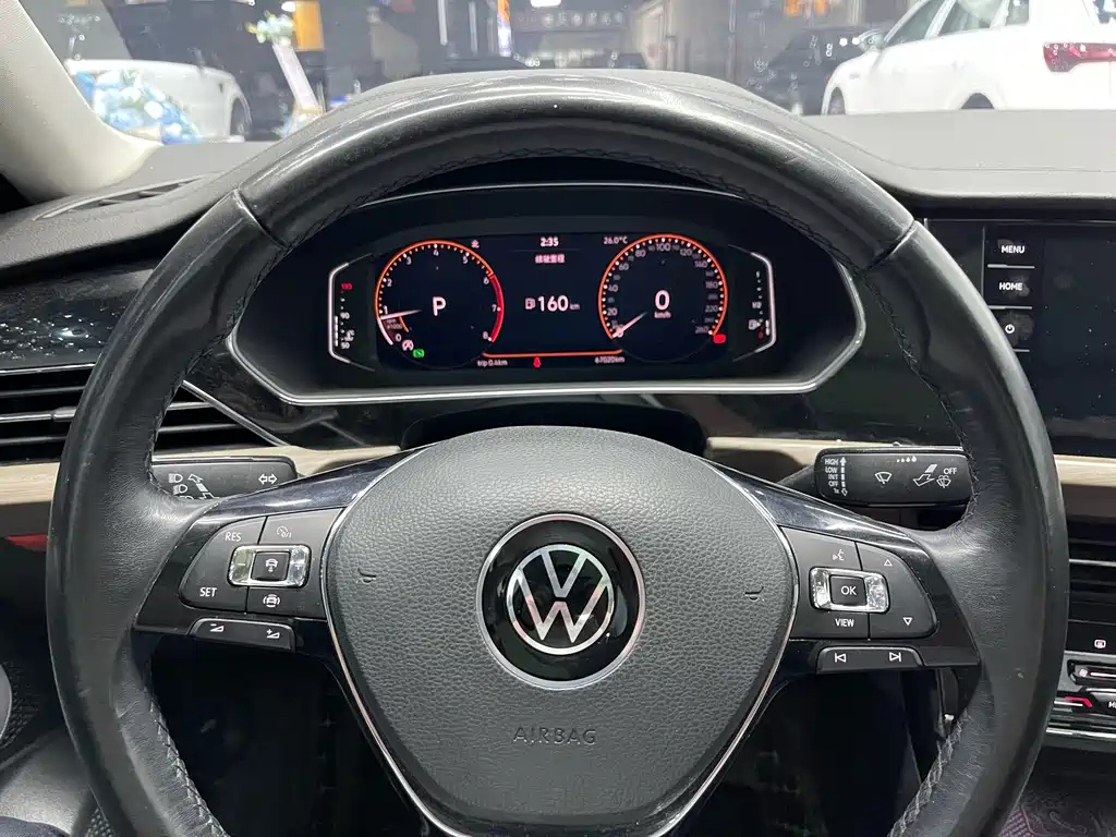 VOLKSWAGEN PASSAT 2021