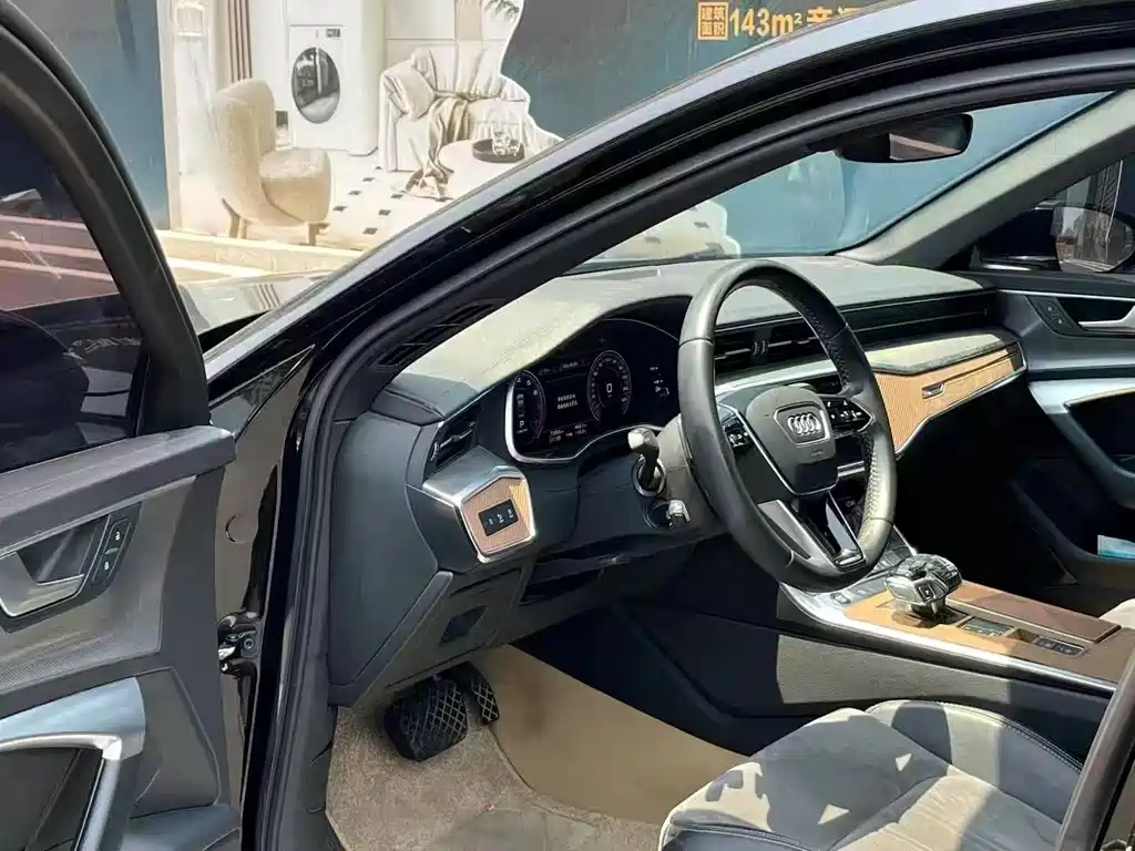 AUDI A6L 2021
