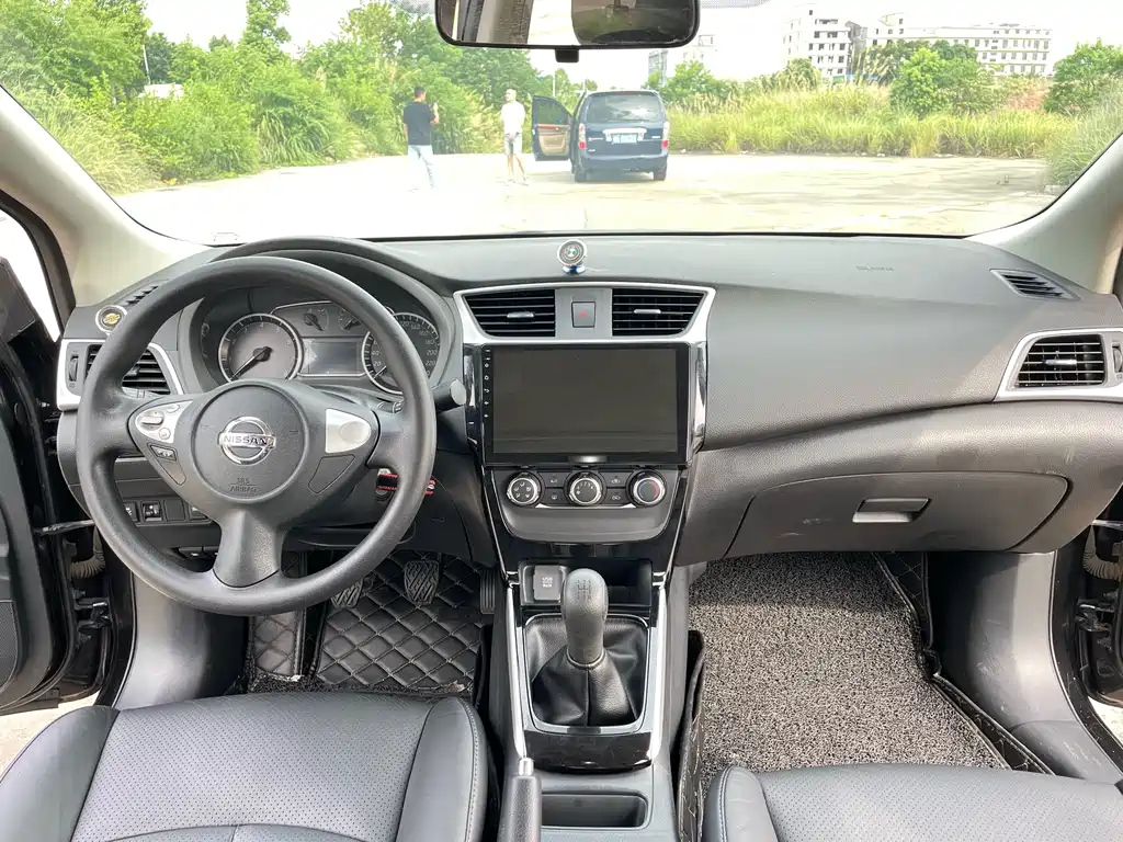 NISSAN SYLPHY 2016