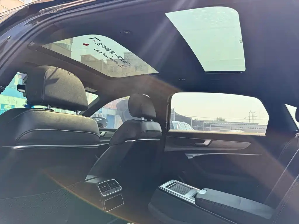 AUDI A6L 2021