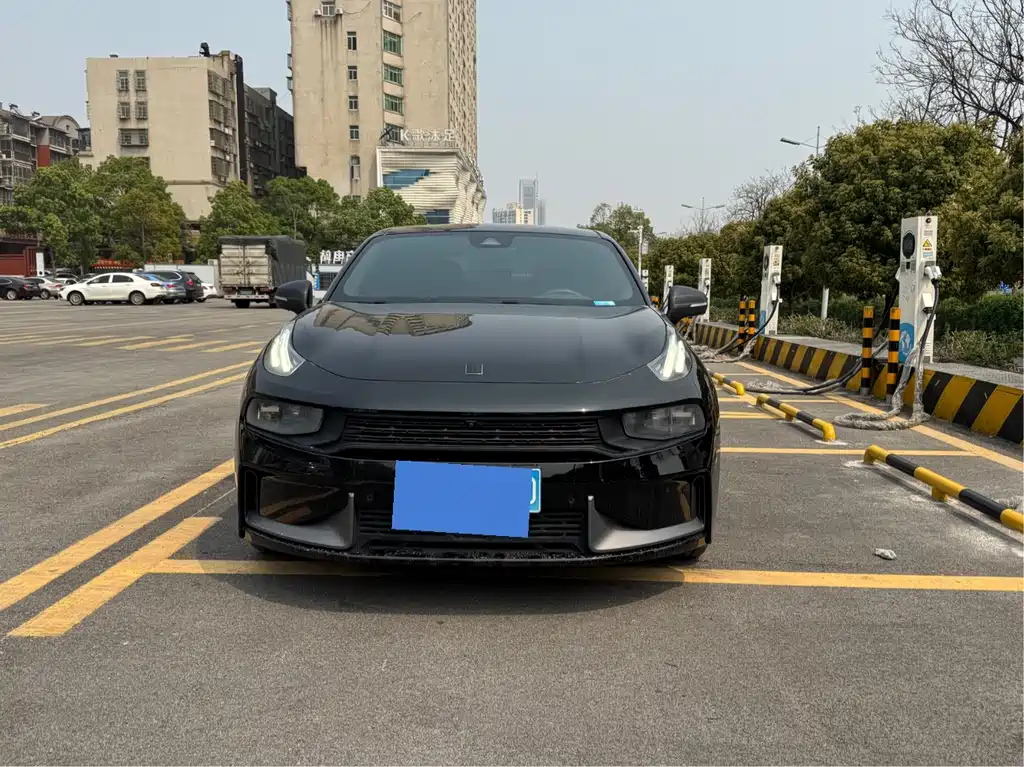 LYNK&CO 03 2019