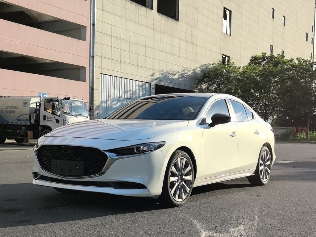 MAZDA 3 AXELA 2021
