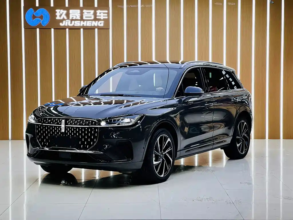 LINCOLN ADVENTURER 2023