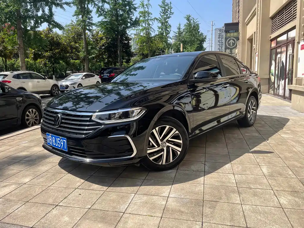 VOLKSWAGEN LAVIDA 2023