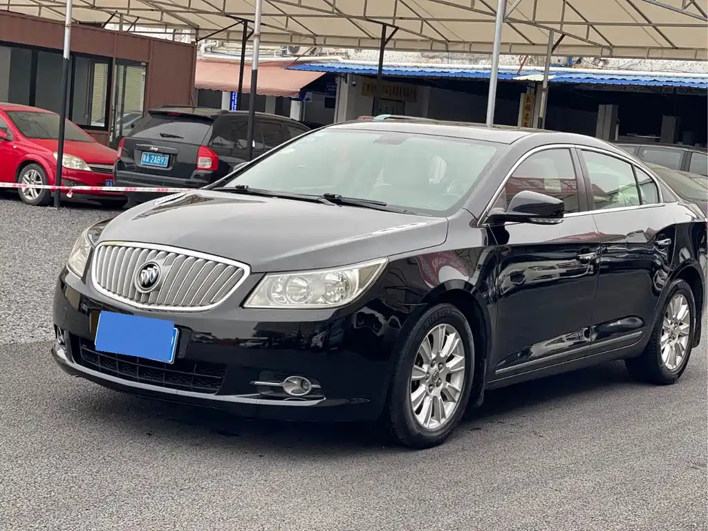 BUICK LACROSSE 2012
