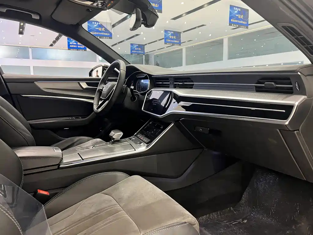 AUDI A6L 2022