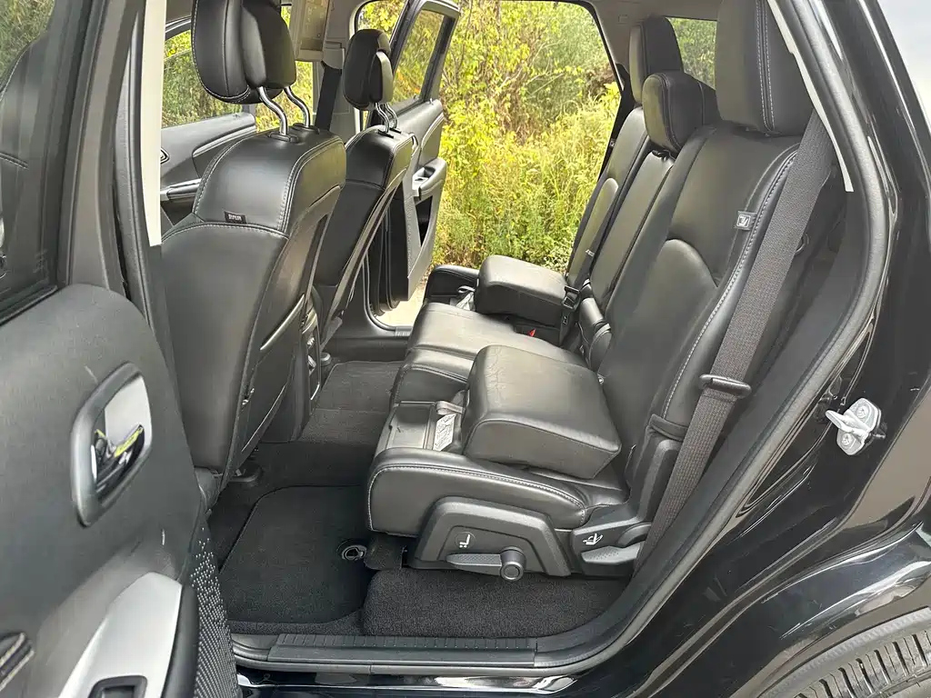 DODGE JCUV 2015