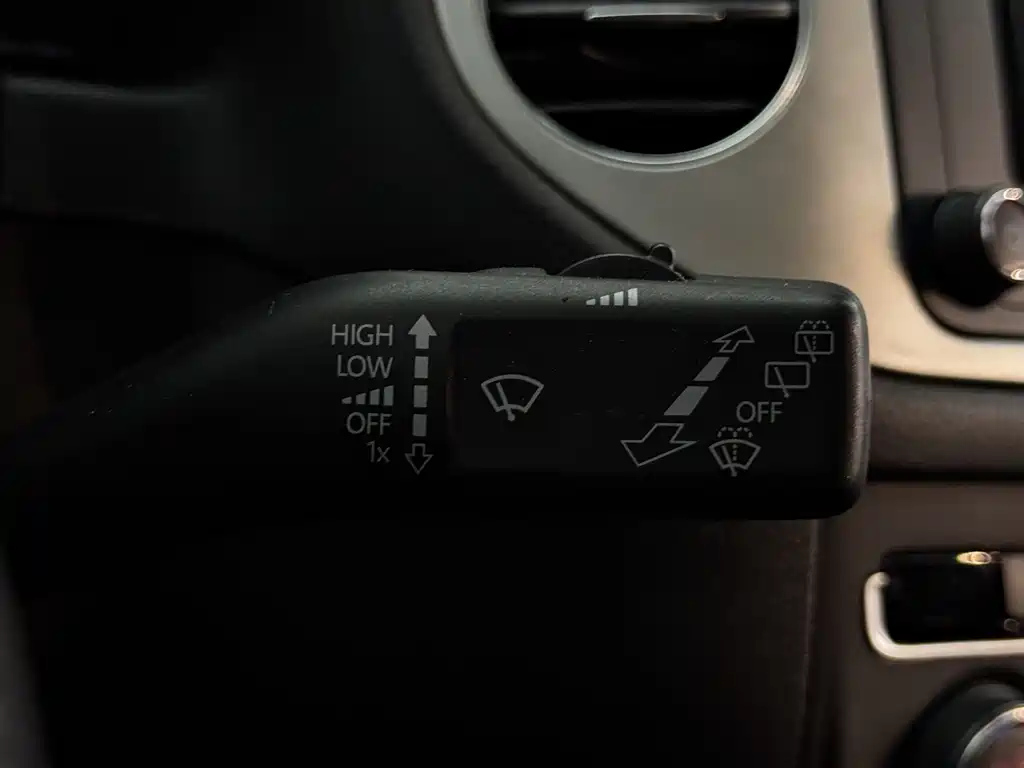 VOLKSWAGEN TIGUAN 2015