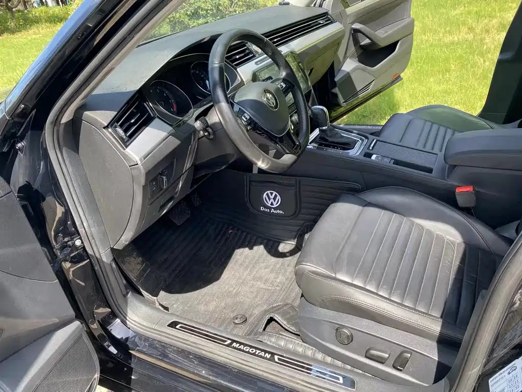 VOLKSWAGEN MAGOTAN 2017