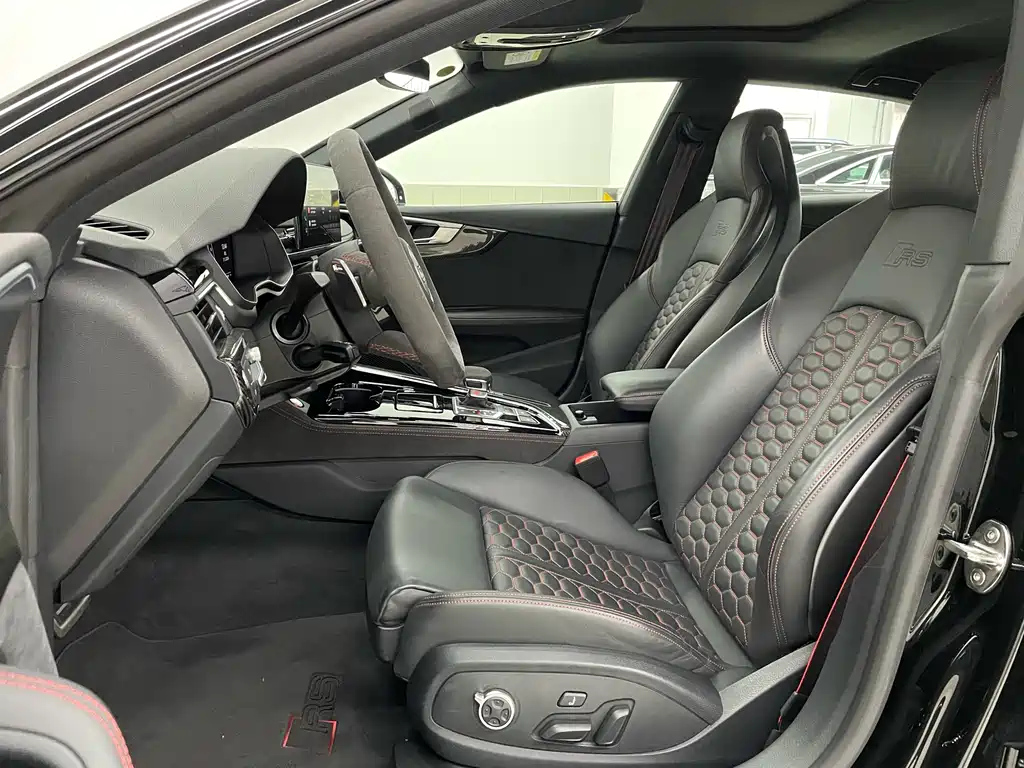AUDI A5 2024