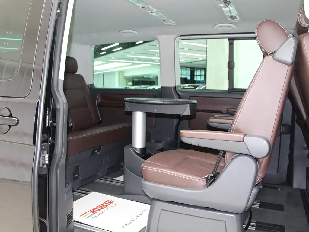 VOLKSWAGEN MULTIVAN 2014