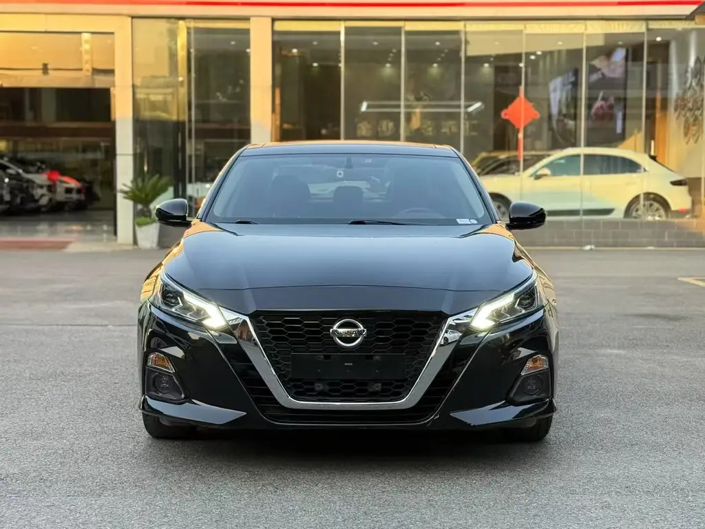 NISSAN TEANA 2019