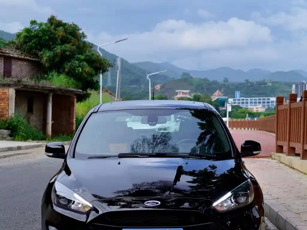 FORD FOCUS IMPORT 2014