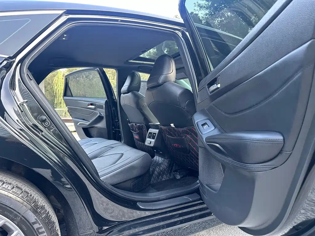 TOYOTA AVALON 2020