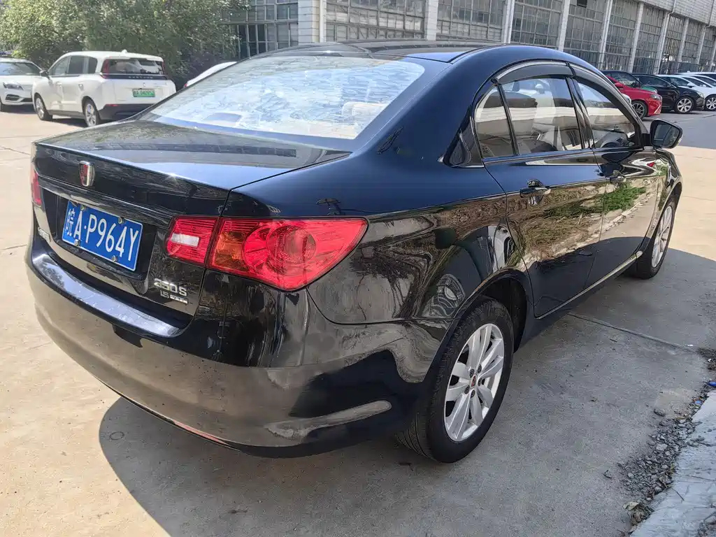 ROEWE 350 2015