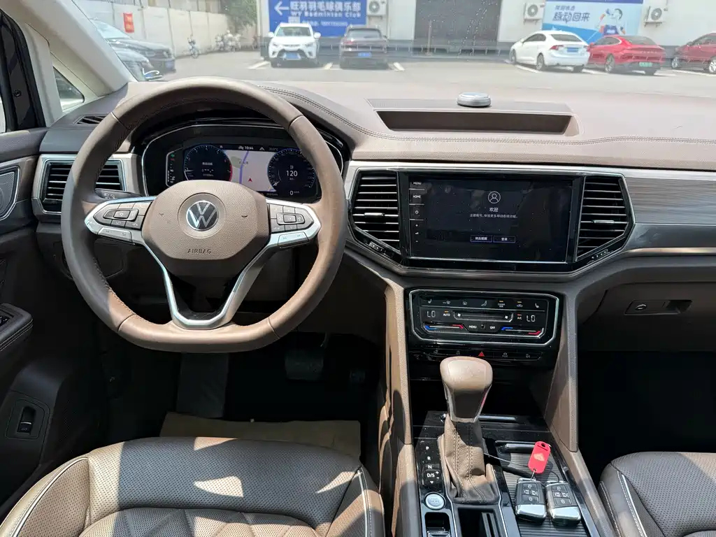 VOLKSWAGEN VILORAN 2020