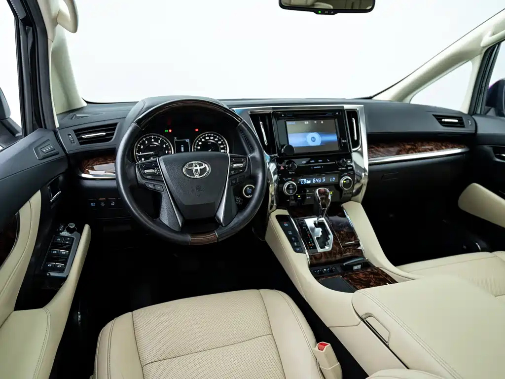 TOYOTA ALPHARD 2018