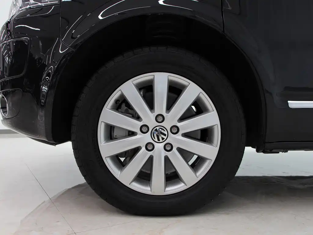 VOLKSWAGEN MULTIVAN 2014